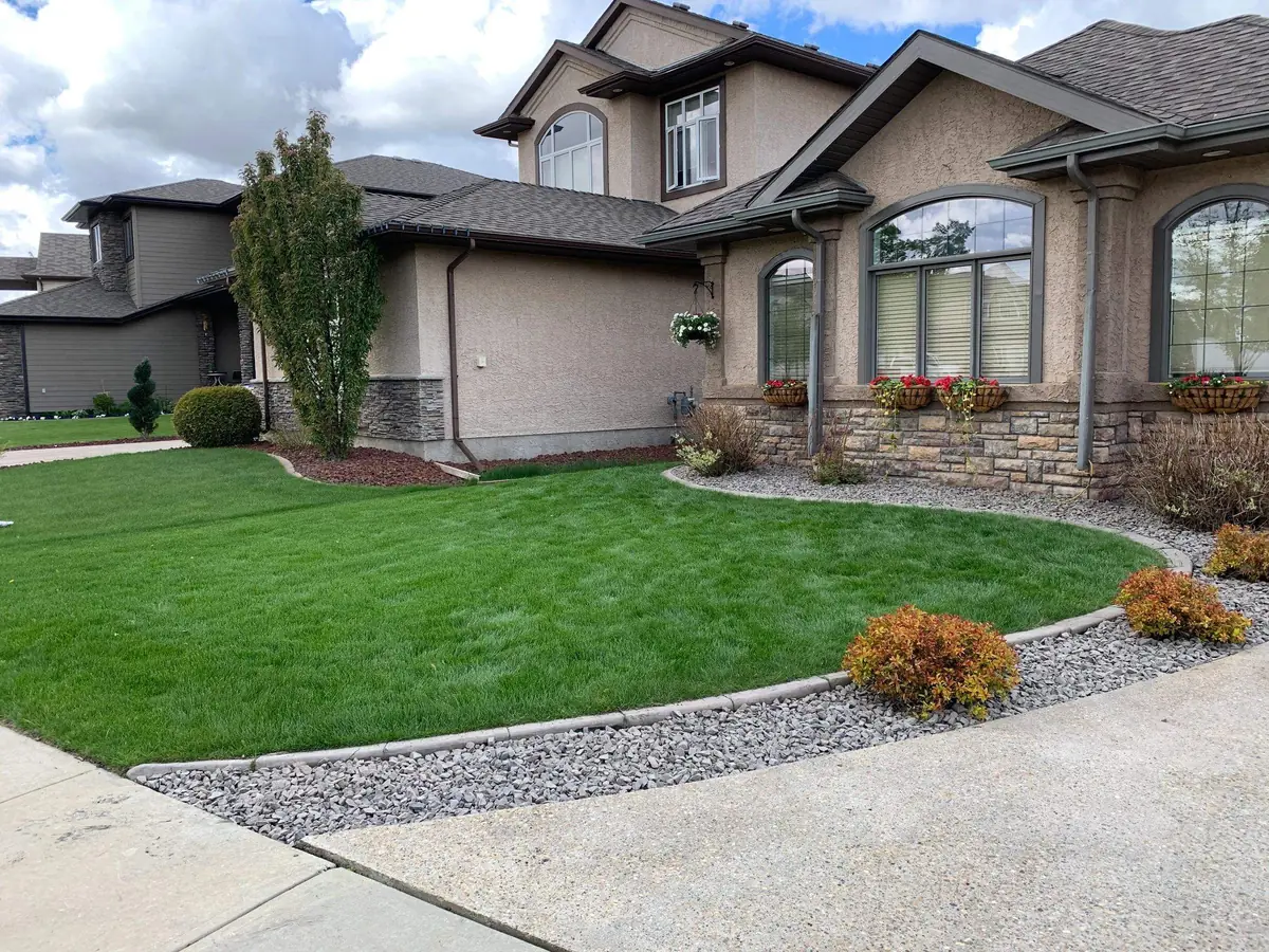 Lawn mowing service in Sturgeon County